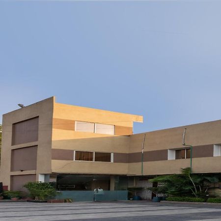 Oyo 79233 Hotel Hive Stays Kochi Exteriér fotografie
